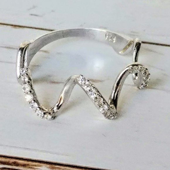 The Girl With Kaleidoscope Eyes Jewelry - Sterling Ribbon Ring